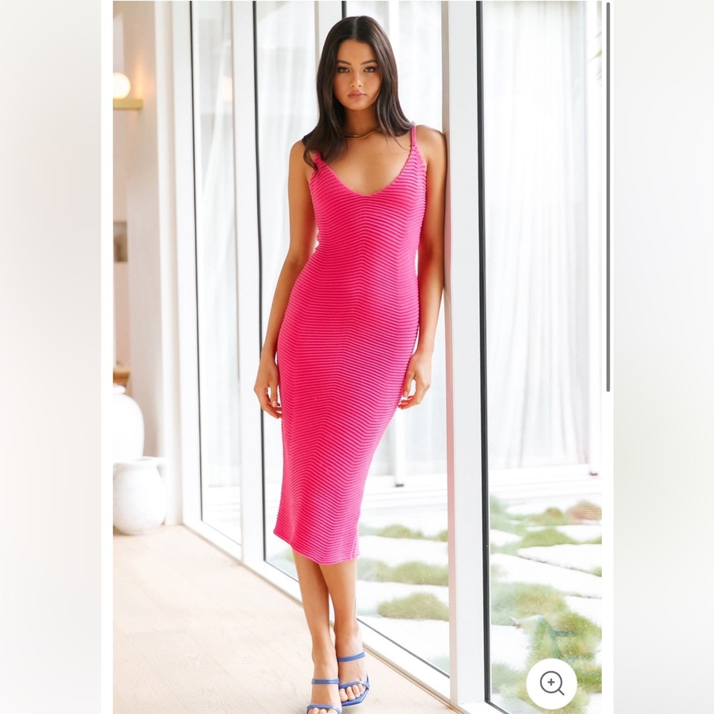 Runaway the Label -Vibrant Pink Ribbed Midi Dress
